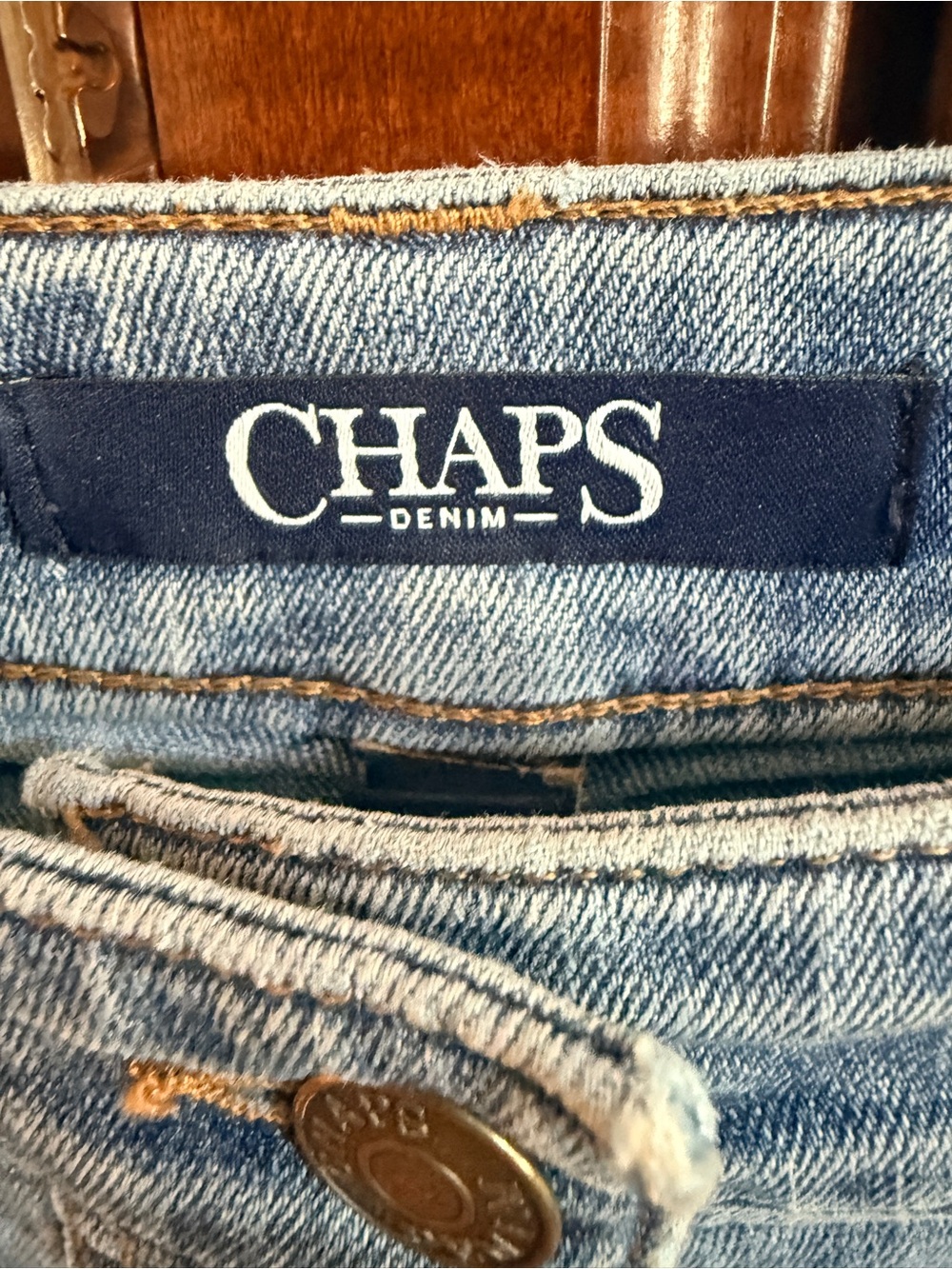 Chaps EUC Custom Western Graffiti
Patch Denim Skirt cotton/poly/elastane
Sz 4 - Picture 3 of 9